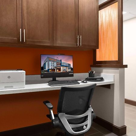 Hampton Inn Greenville/Тревелерс-Рест Екстер'єр фото