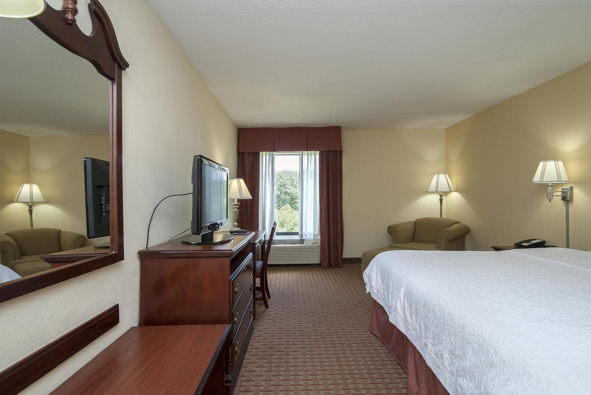 Hampton Inn Greenville/Тревелерс-Рест Екстер'єр фото