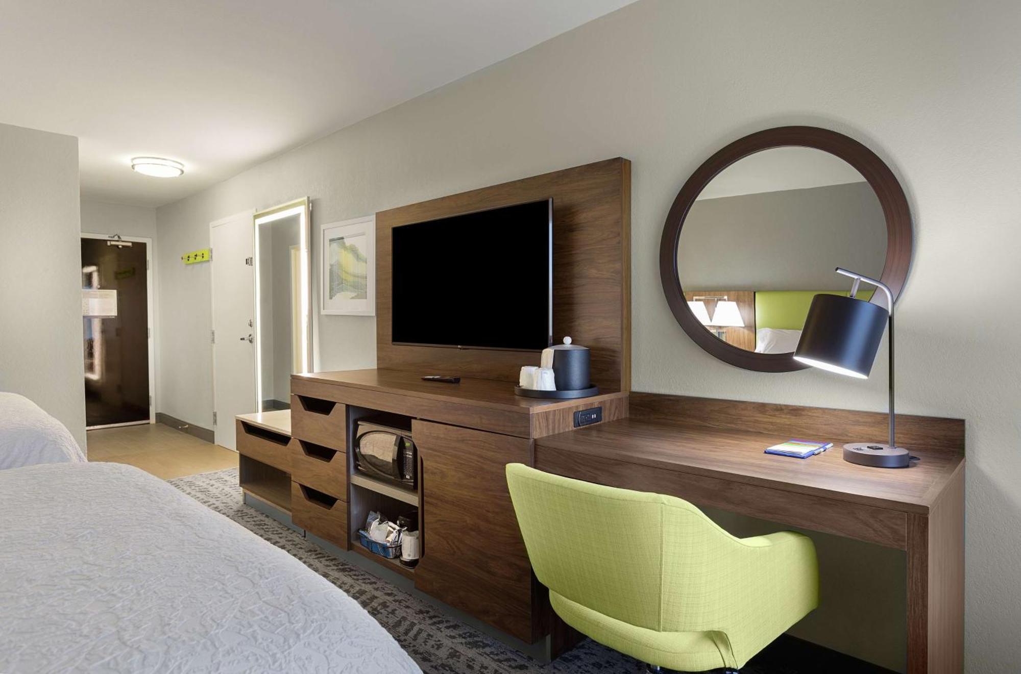 Hampton Inn Greenville/Тревелерс-Рест Екстер'єр фото