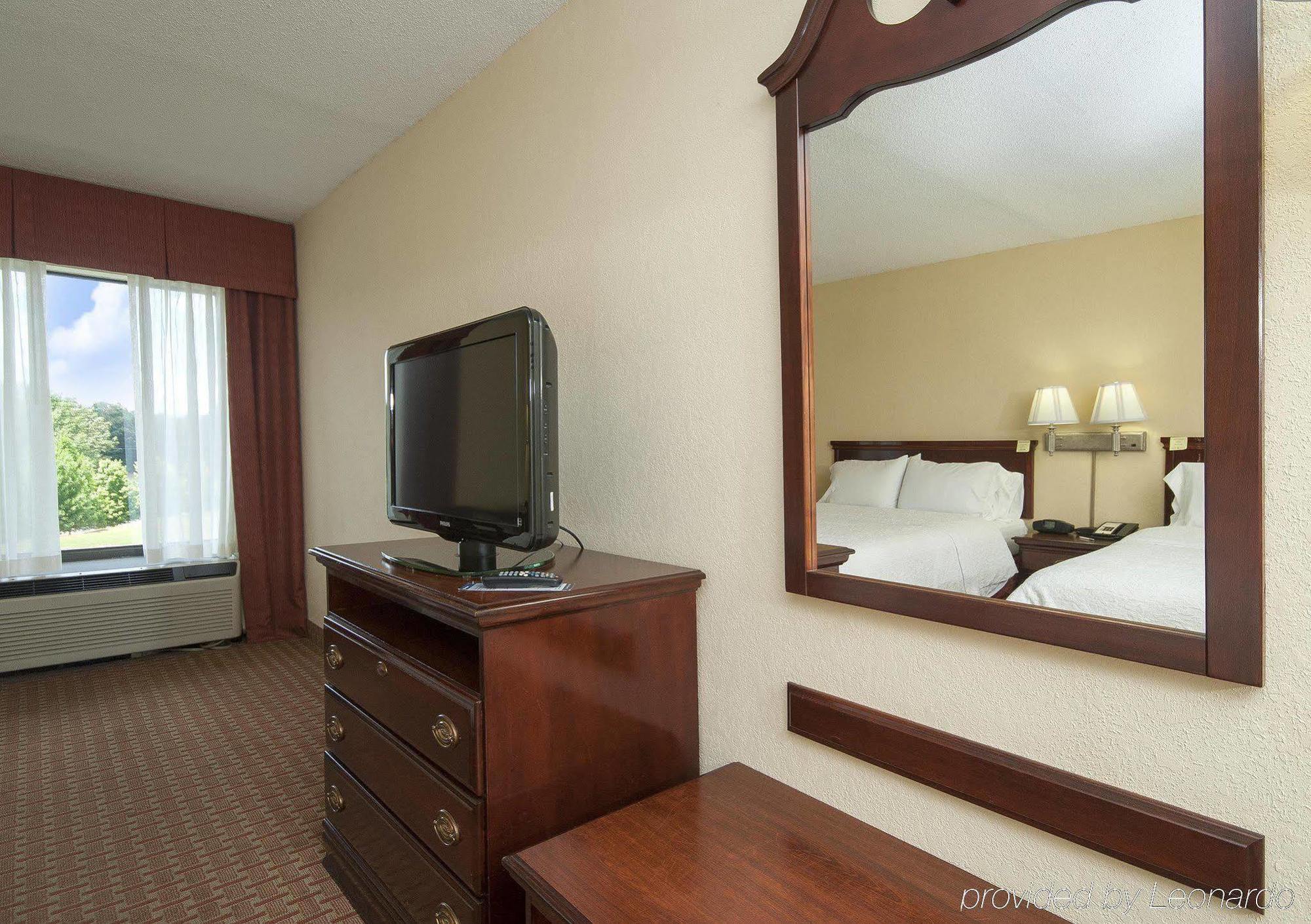 Hampton Inn Greenville/Тревелерс-Рест Екстер'єр фото