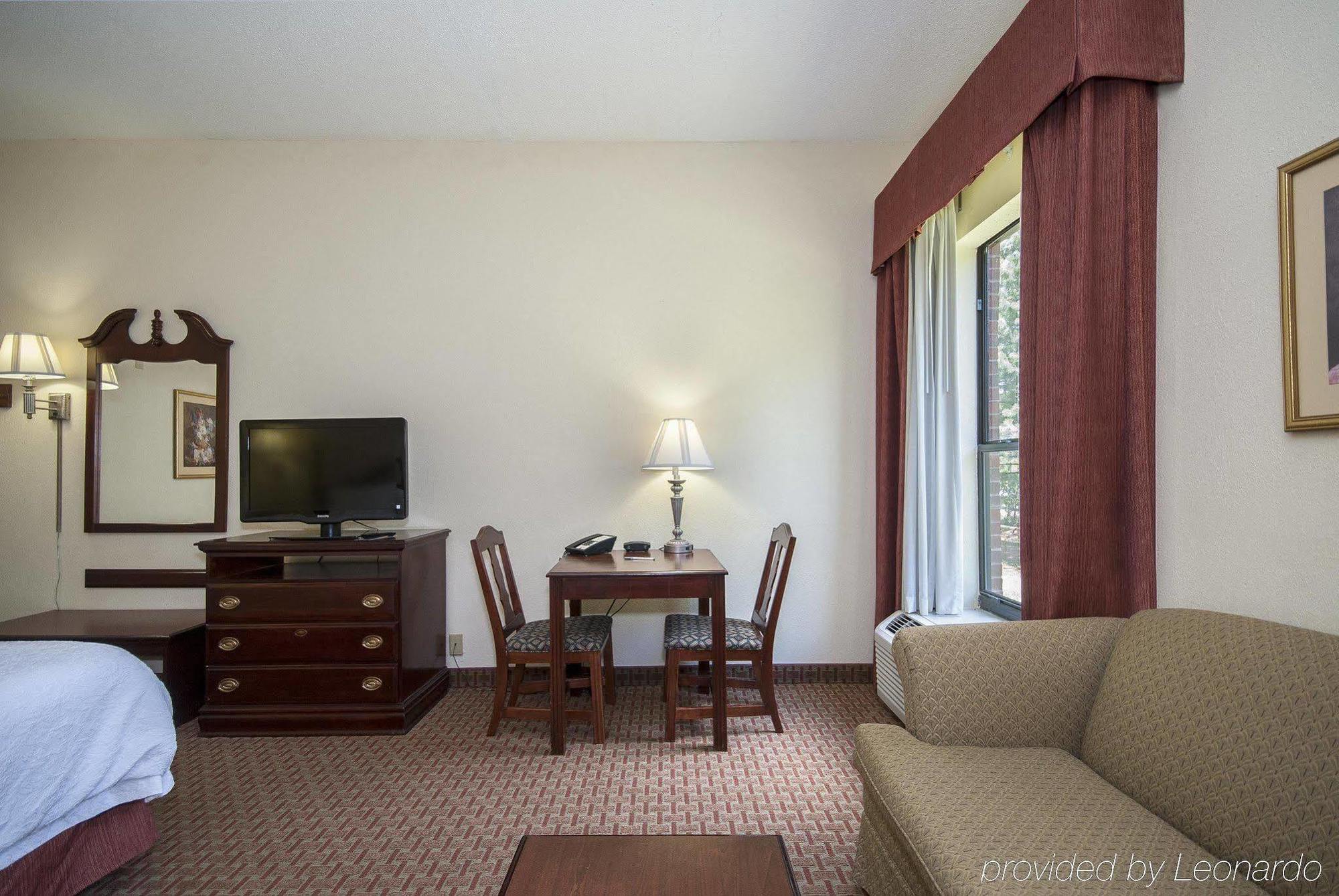 Hampton Inn Greenville/Тревелерс-Рест Екстер'єр фото