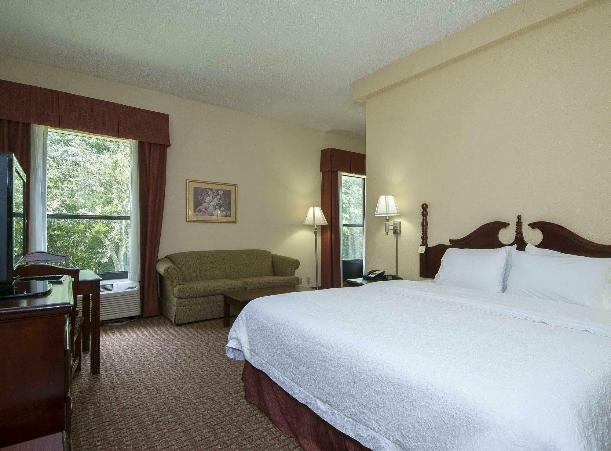 Hampton Inn Greenville/Тревелерс-Рест Екстер'єр фото